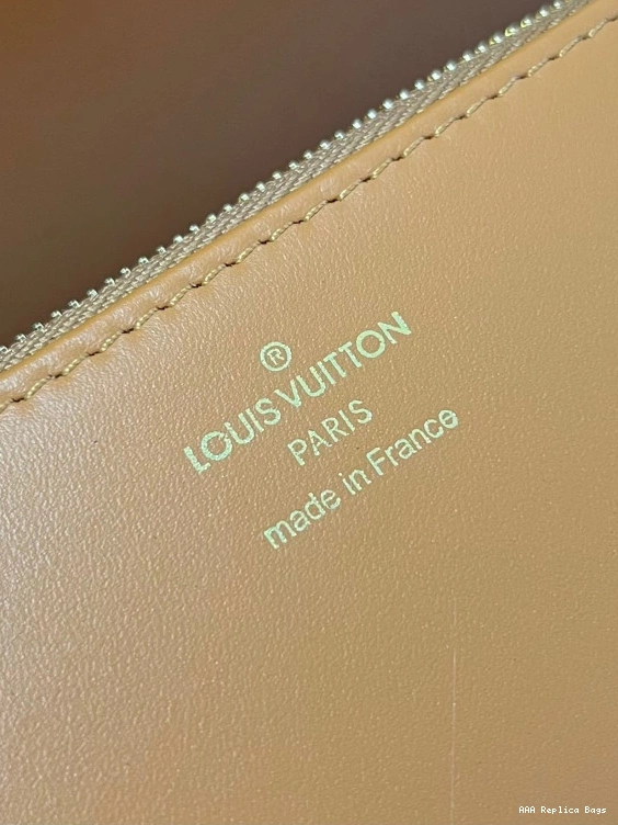 Aaa replica ru Vuitton Louis SWING 0802